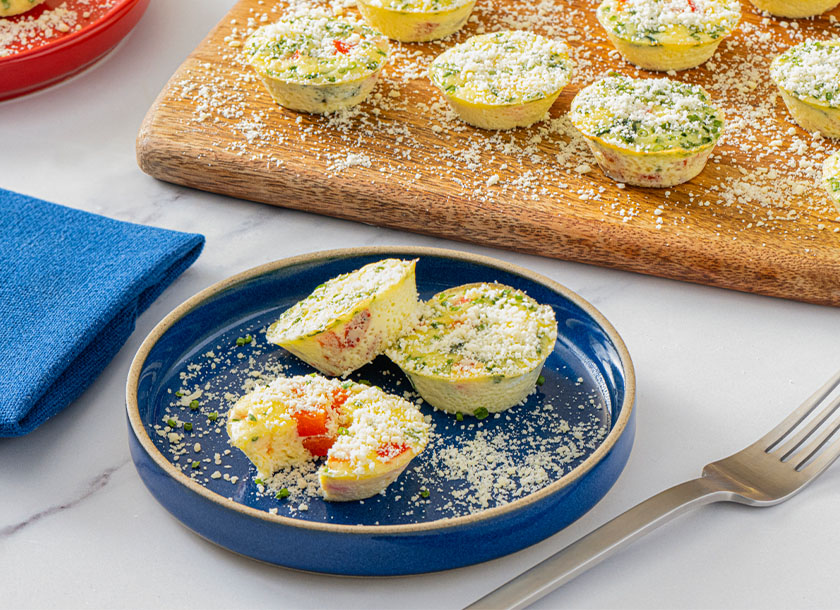 Bouchées d’œufs aux épinards et au parmesan